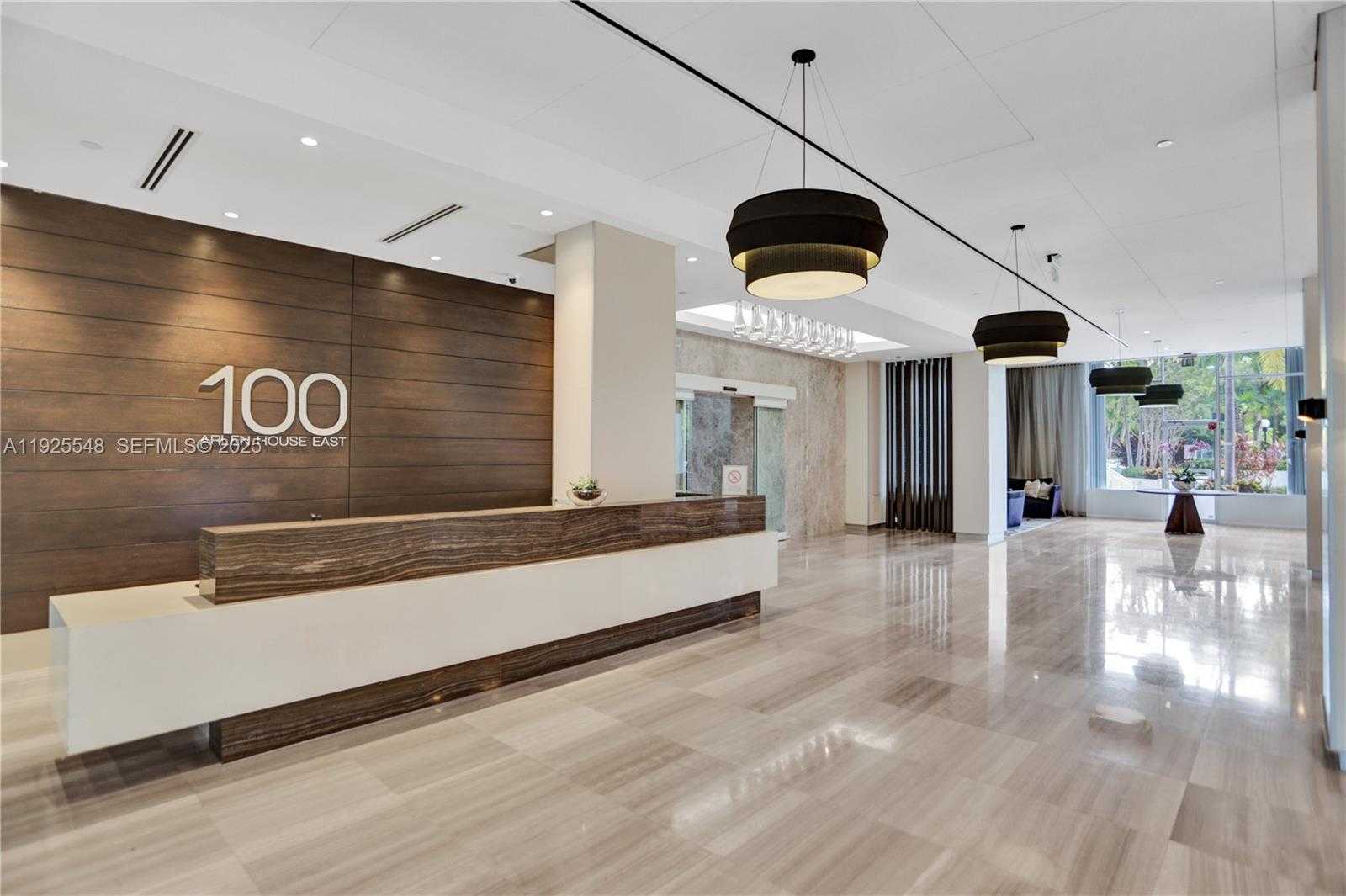 Small Image of 100 BAYVIEW DR #724, Sunny Isles Beach Number 18