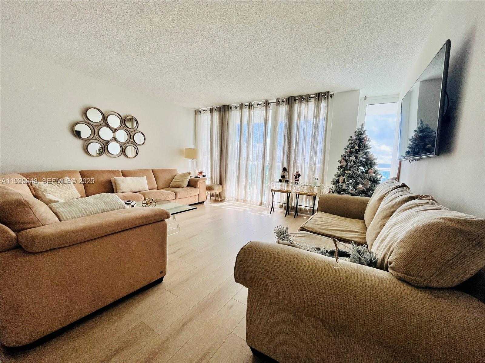 Small Image of 100 BAYVIEW DR #724, Sunny Isles Beach Number 7