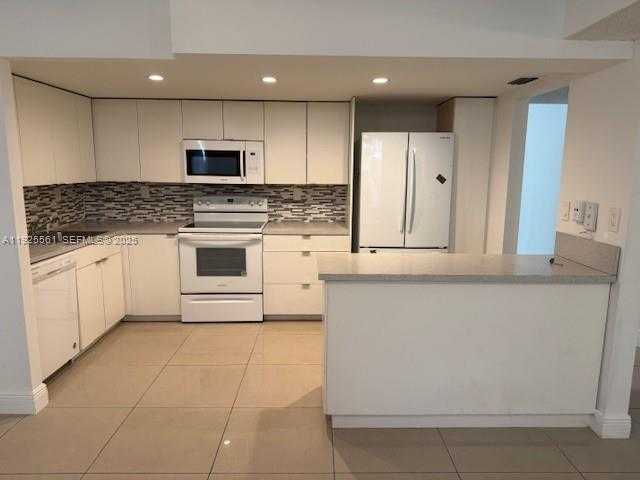 Small Image of 20381 NORTH EAST 30TH AVE #204-7, Aventura Number 5