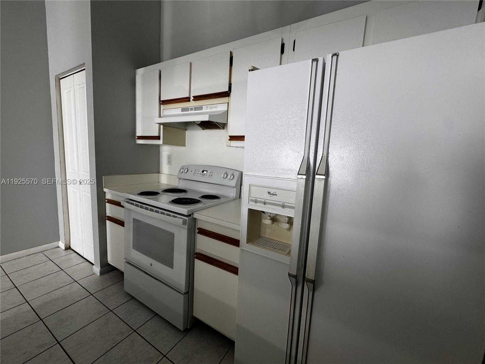 Small Image of 18250 MEDITERRANEAN BLVD #1508, Hialeah Number 7