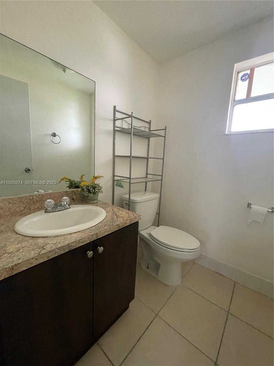 Small Image of 9375 FONTAINEBLEAU BLVD #L119, Miami Number 8