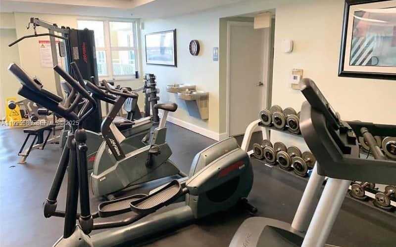 Small Image of 50 MENORES AVE #406, Coral Gables Number 12