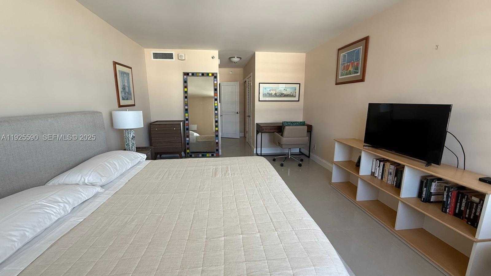 Small Image of 100 LINCOLN RD #1108, Miami Beach Number 10