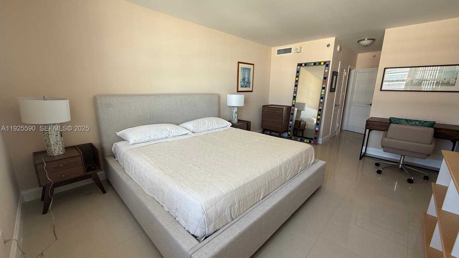 Small Image of 100 LINCOLN RD #1108, Miami Beach Number 7