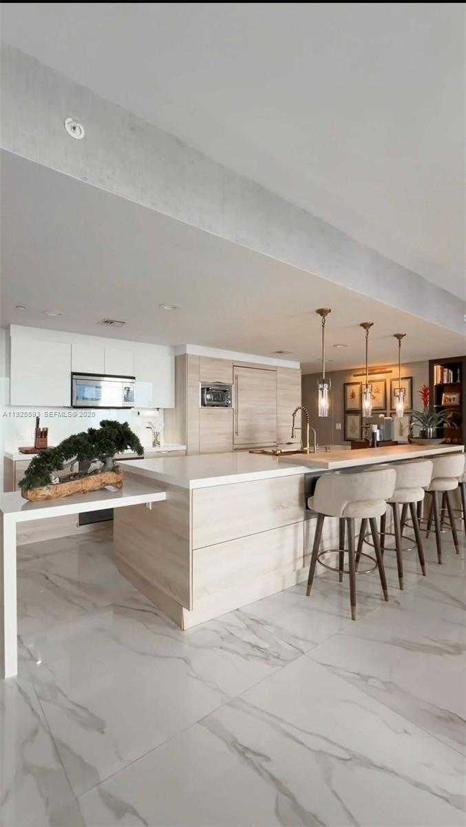 Imagen de Pequeño Objeto