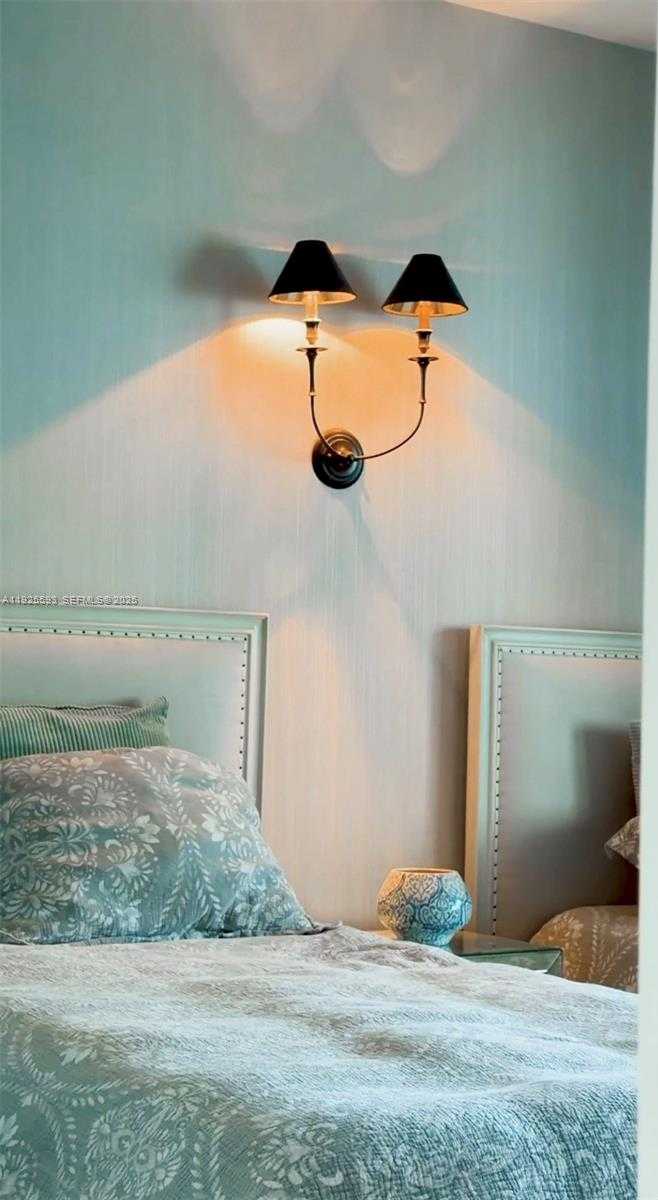 Imagen de Pequeño Objeto