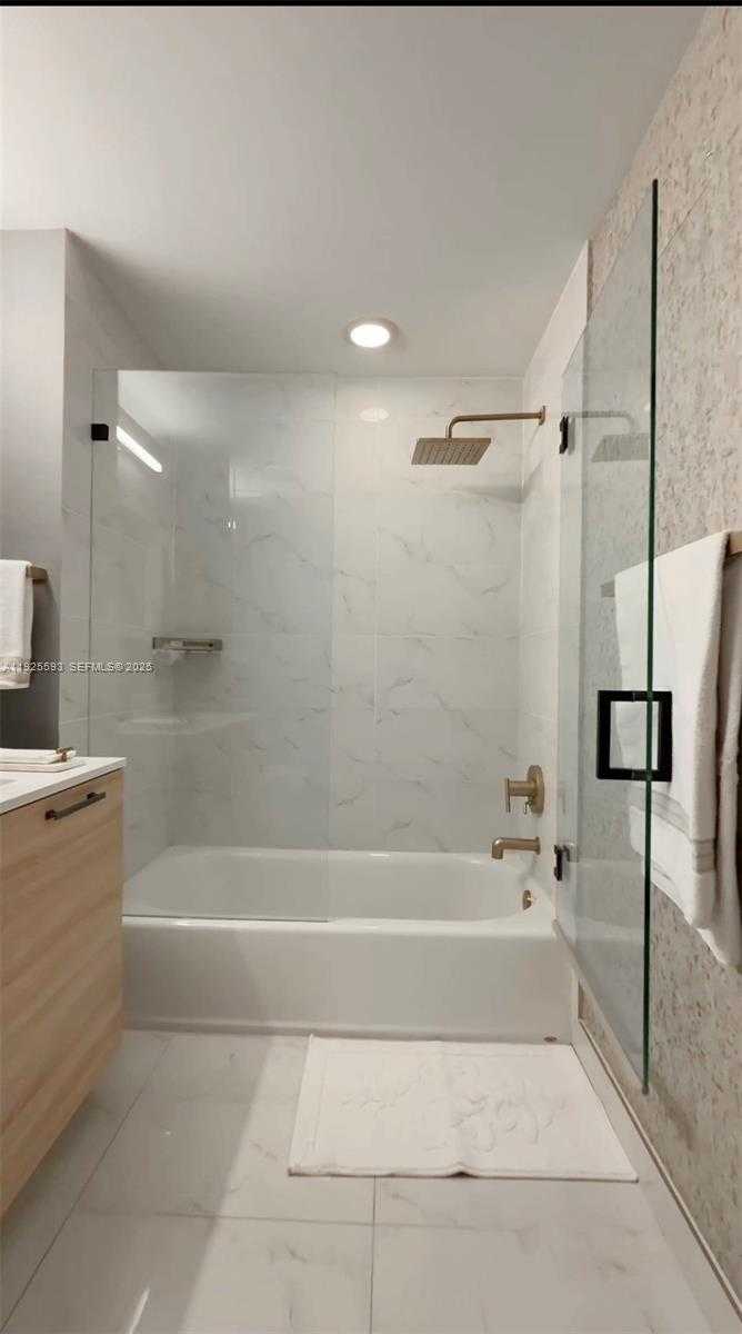 Imagen de Pequeño Objeto