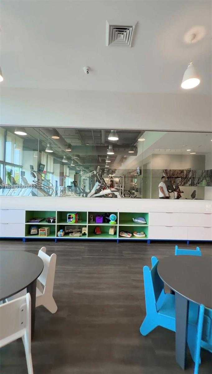 Imagen de Pequeño Objeto