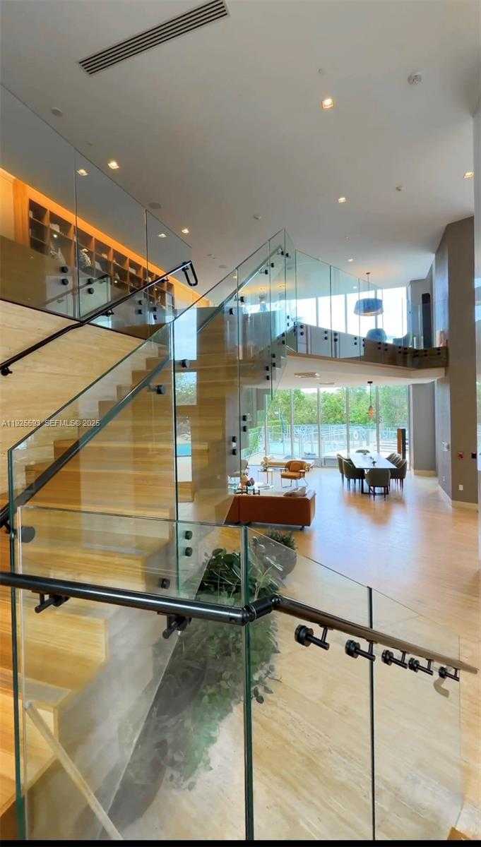 Imagen de Pequeño Objeto