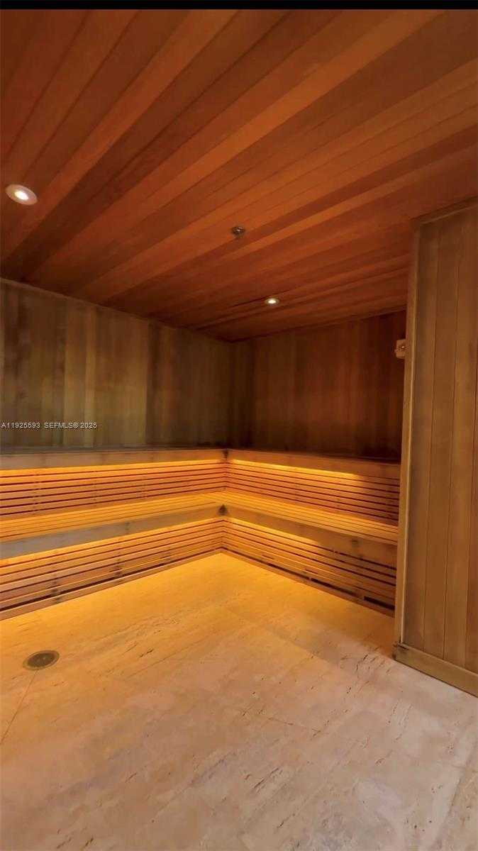 Imagen de Pequeño Objeto