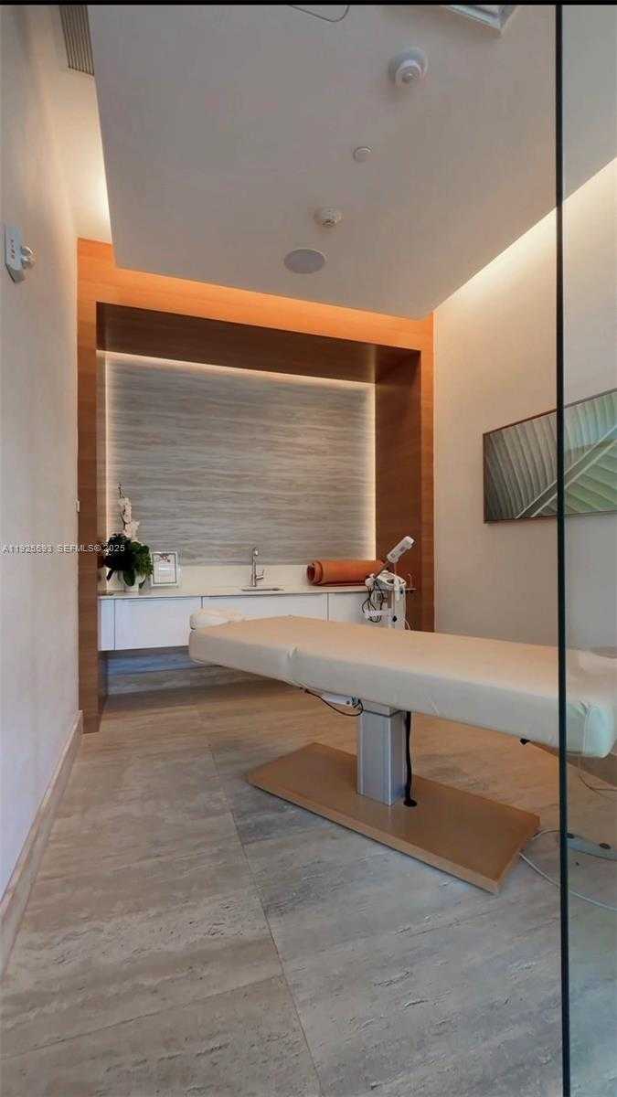 Imagen de Pequeño Objeto