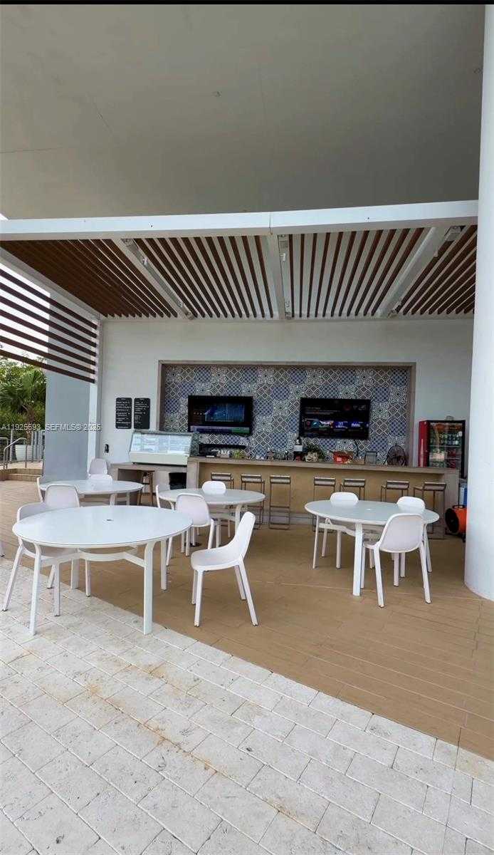 Imagen de Pequeño Objeto