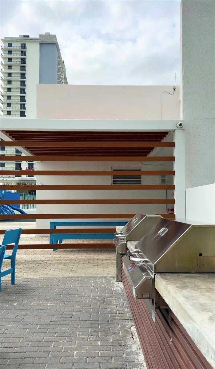 Imagen de Pequeño Objeto