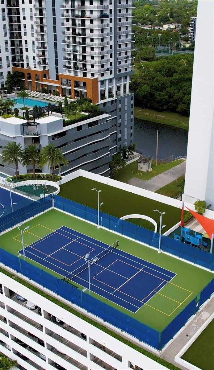 Imagen de Pequeño Objeto