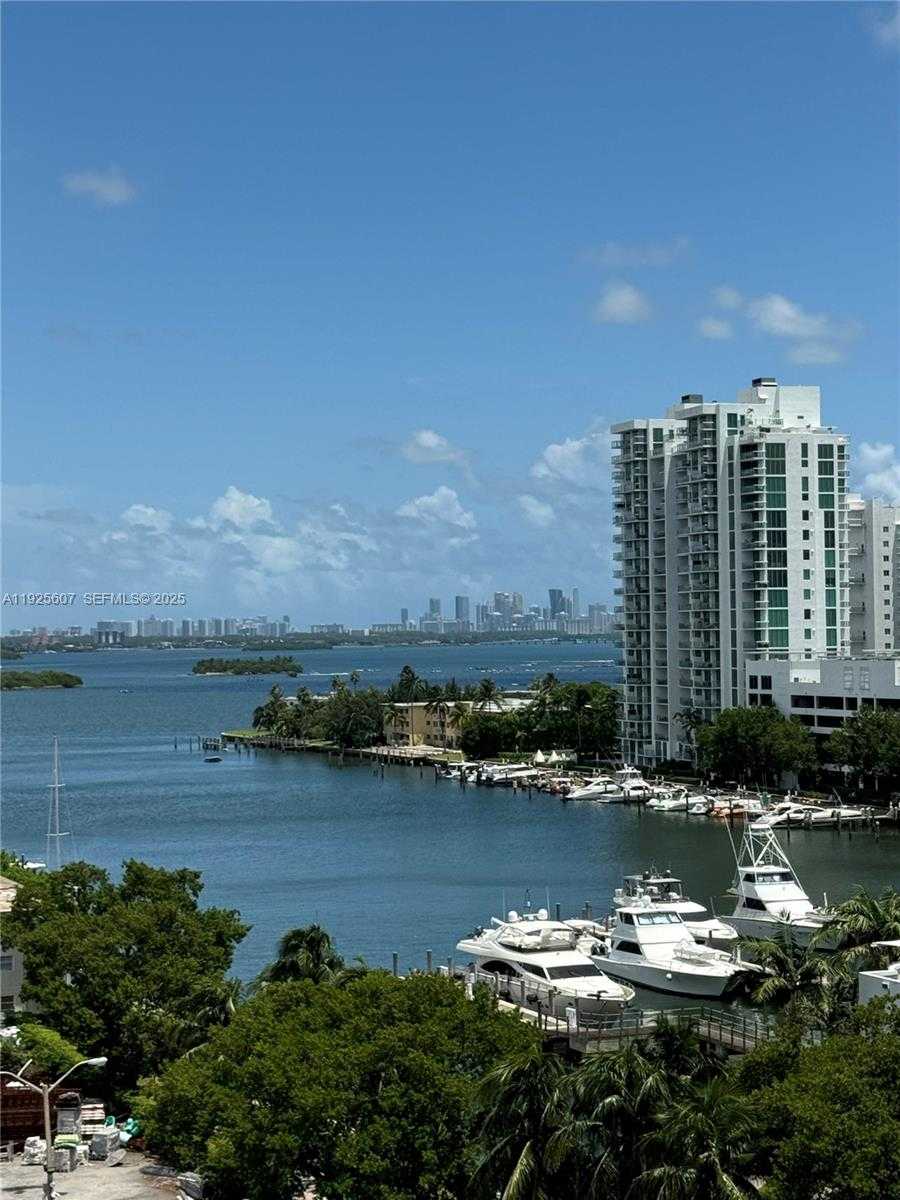 Small Image of 7904 WEST DR #909, North Bay Village Number 16