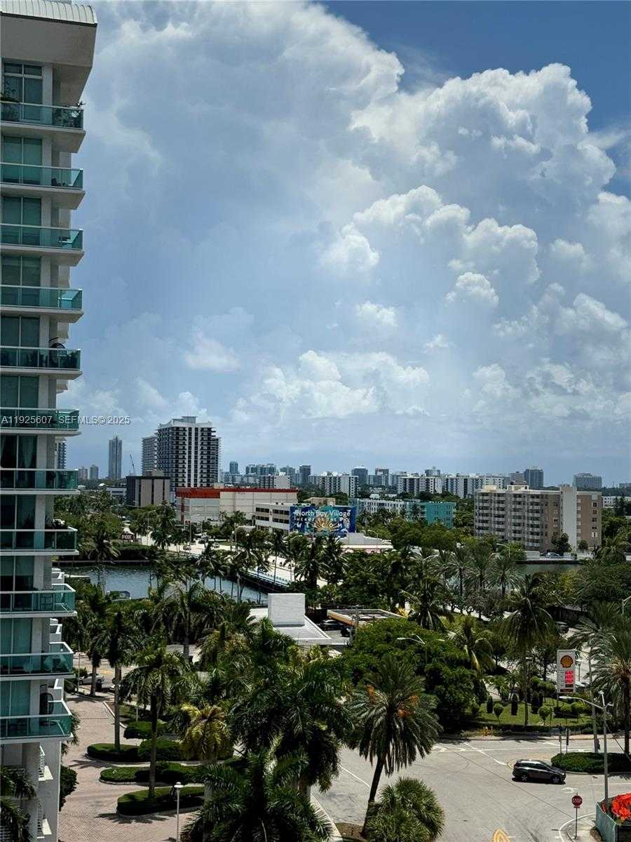 Small Image of 7904 WEST DR #909, North Bay Village Number 19