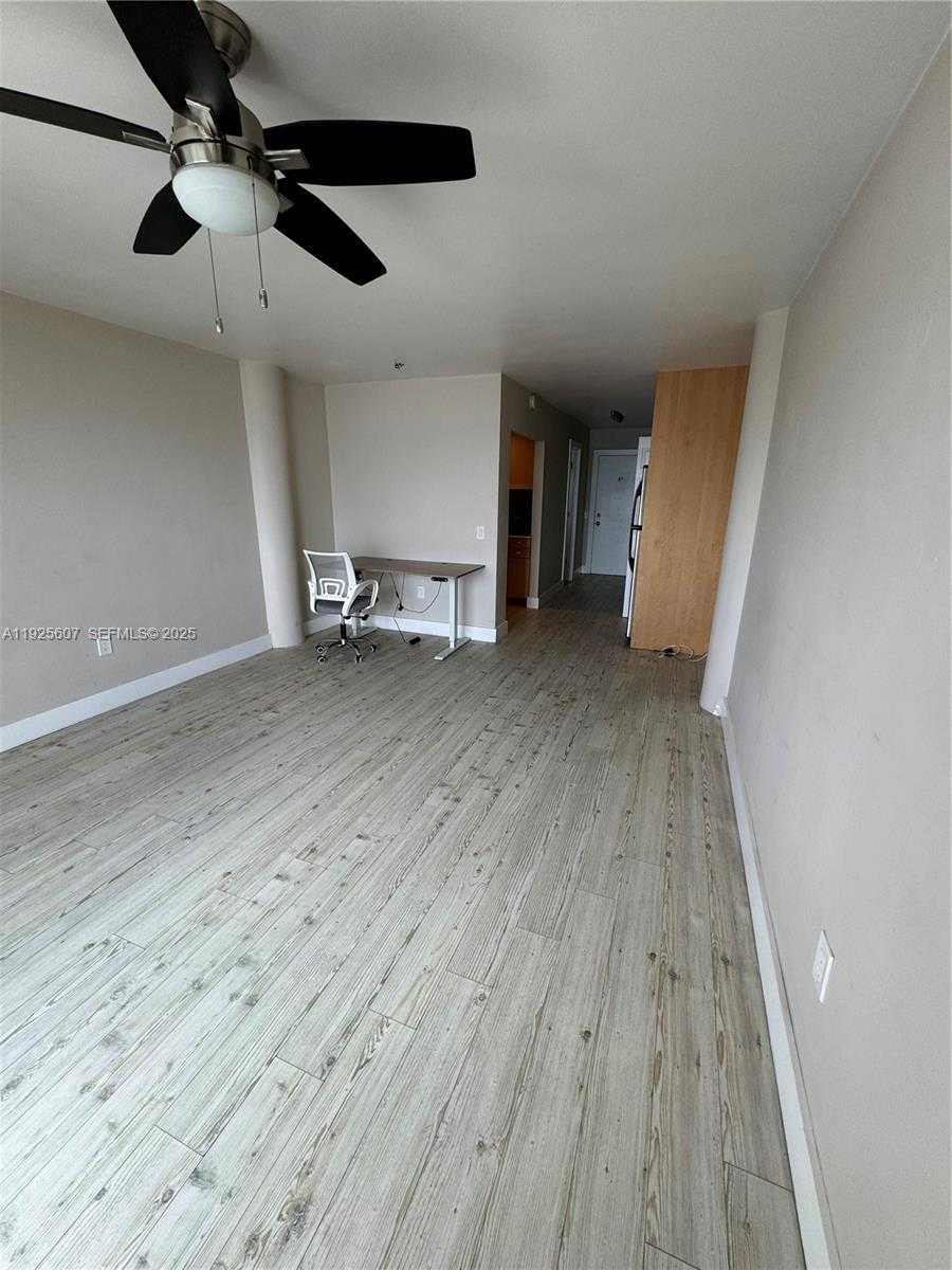 Small Image of 7904 WEST DR #909, North Bay Village Number 7