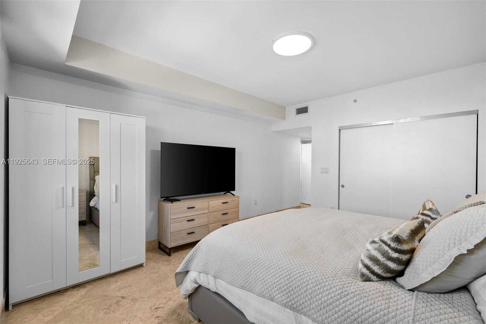 Imagen de Pequeño Objeto