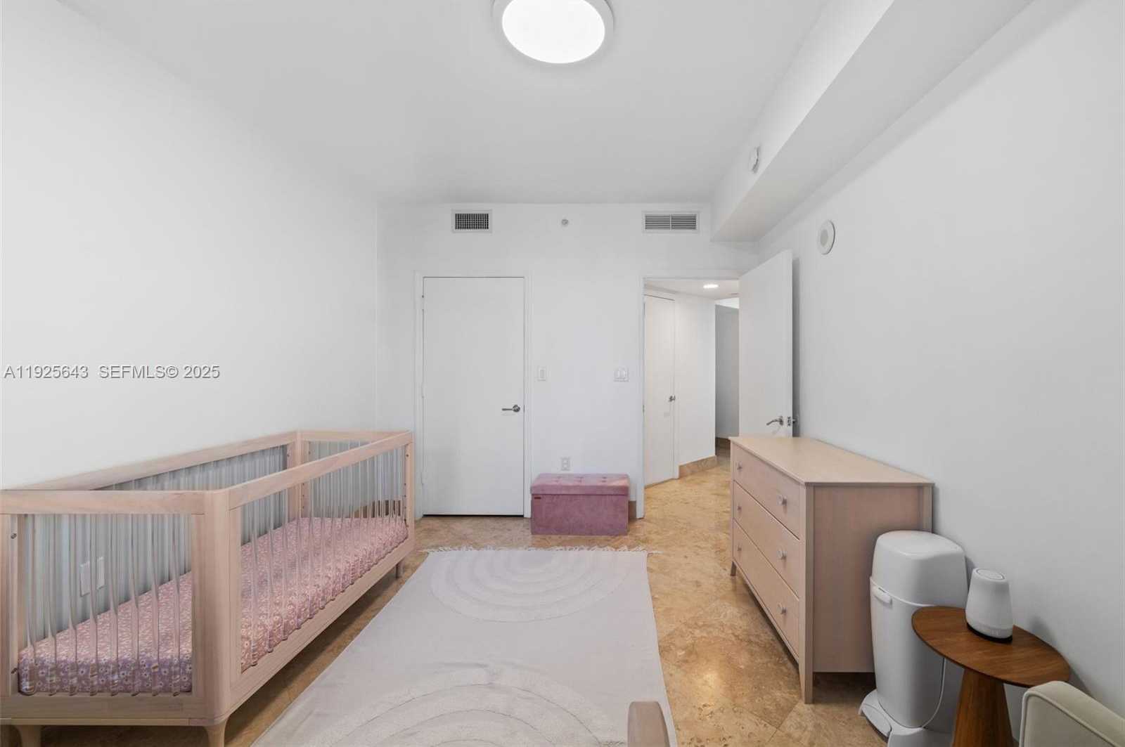 Imagen de Pequeño Objeto