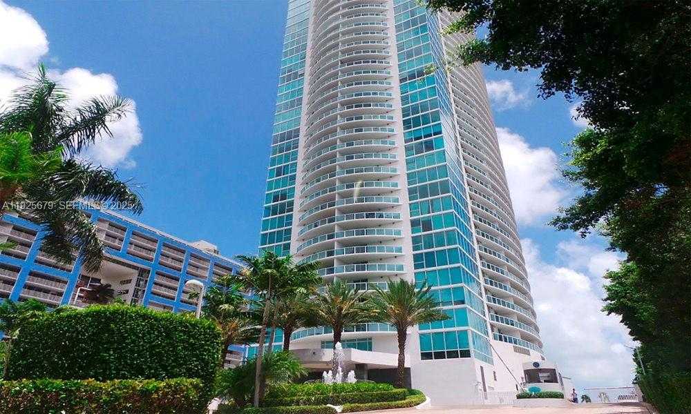 Small Image of 2101 BRICKELL AVE #2306, Miami Number 14