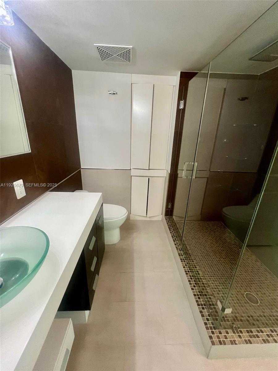 Small Image of 2101 BRICKELL AVE #2306, Miami Number 6