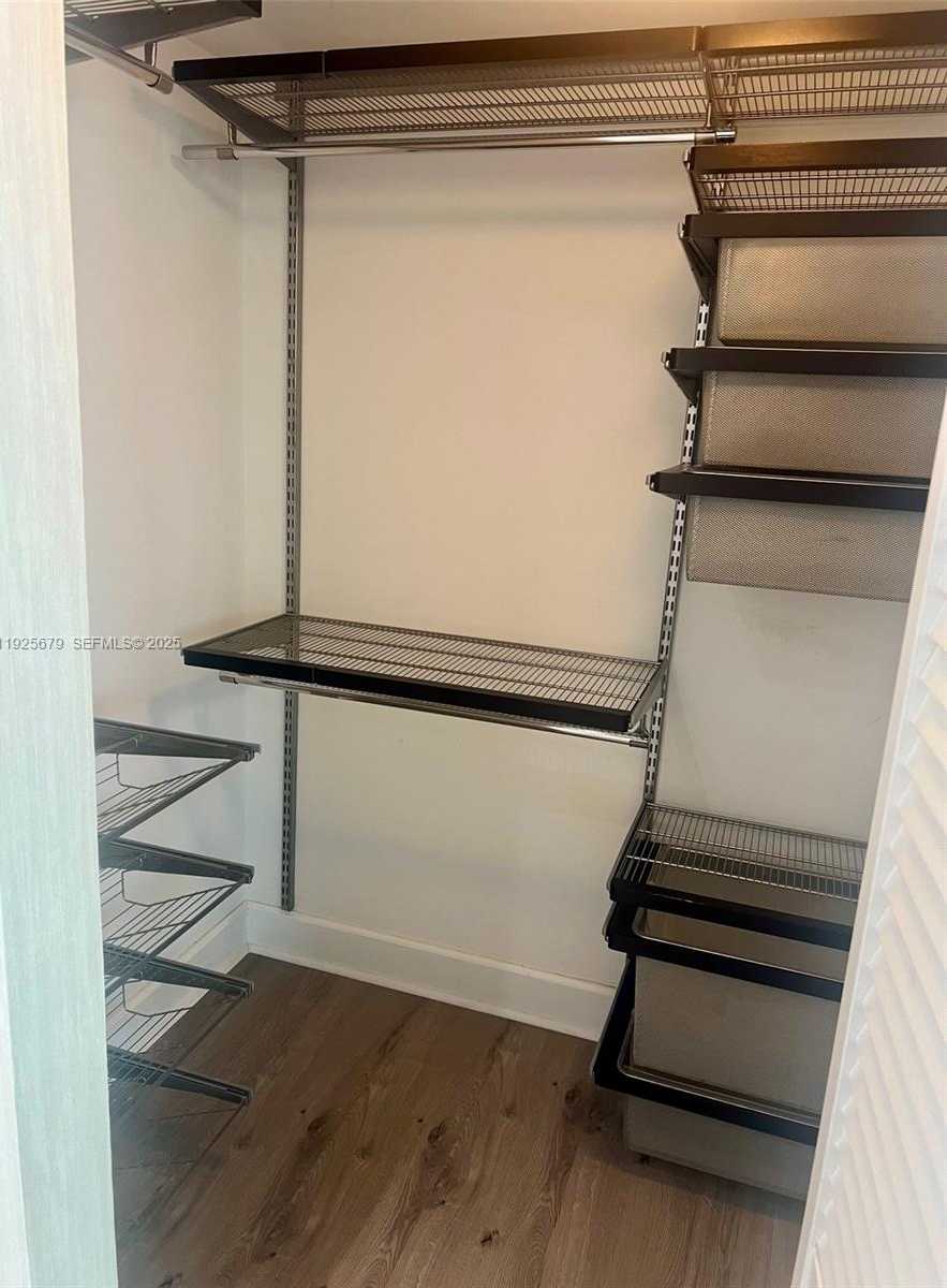 Small Image of 2101 BRICKELL AVE #2306, Miami Number 8