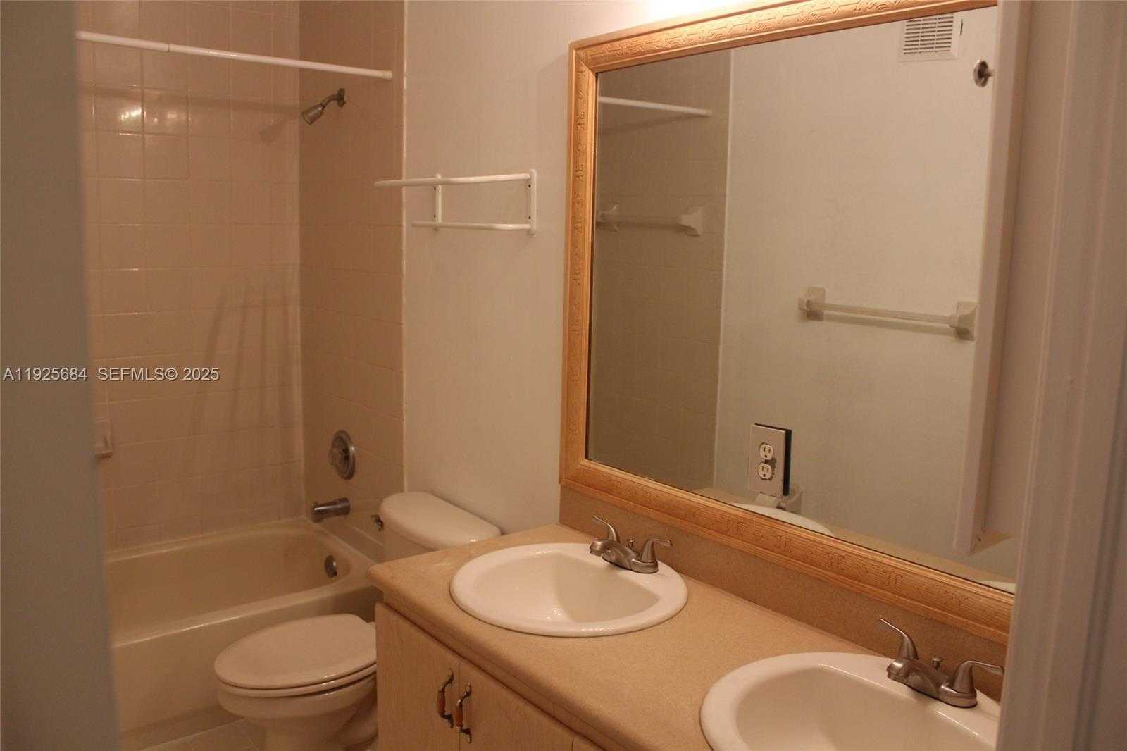 Small Image of 3433 SOUTH WEST 171ST TER #3433, Miramar Number 13