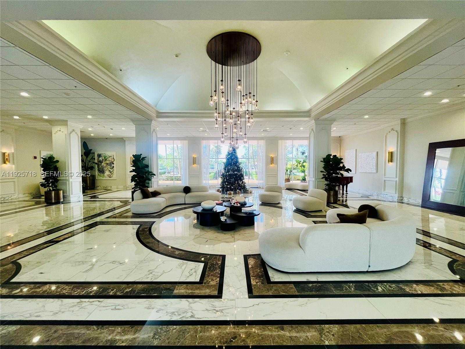 Small Image of 5600 COLLINS AVE #12N, Miami Beach Number 2