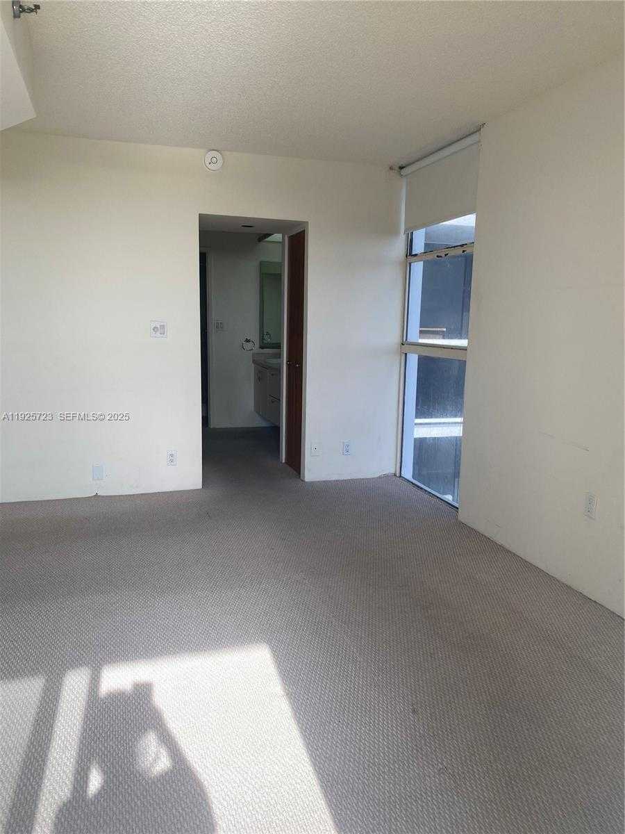 Small Image of 20515 EAST COUNTRY CLUB DR #1044, Aventura Number 10