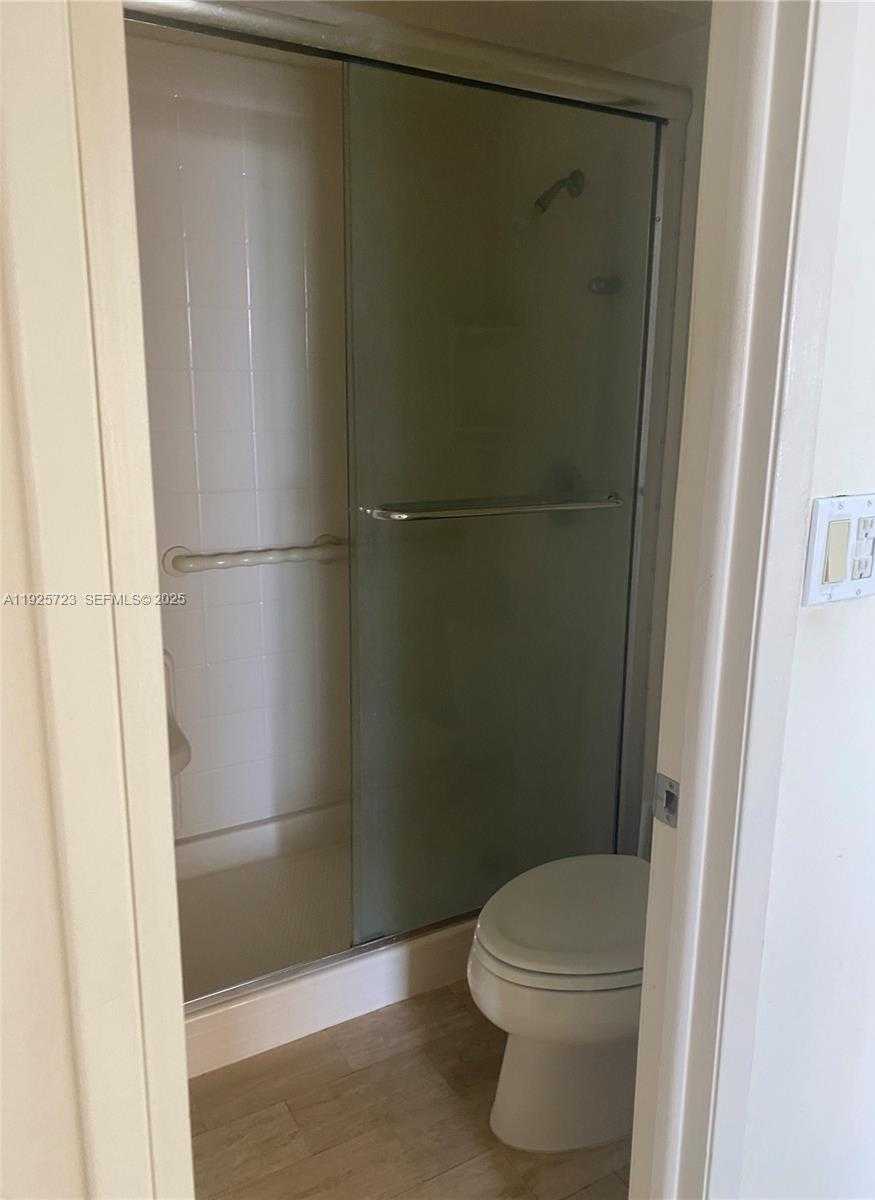 Small Image of 20515 EAST COUNTRY CLUB DR #1044, Aventura Number 11