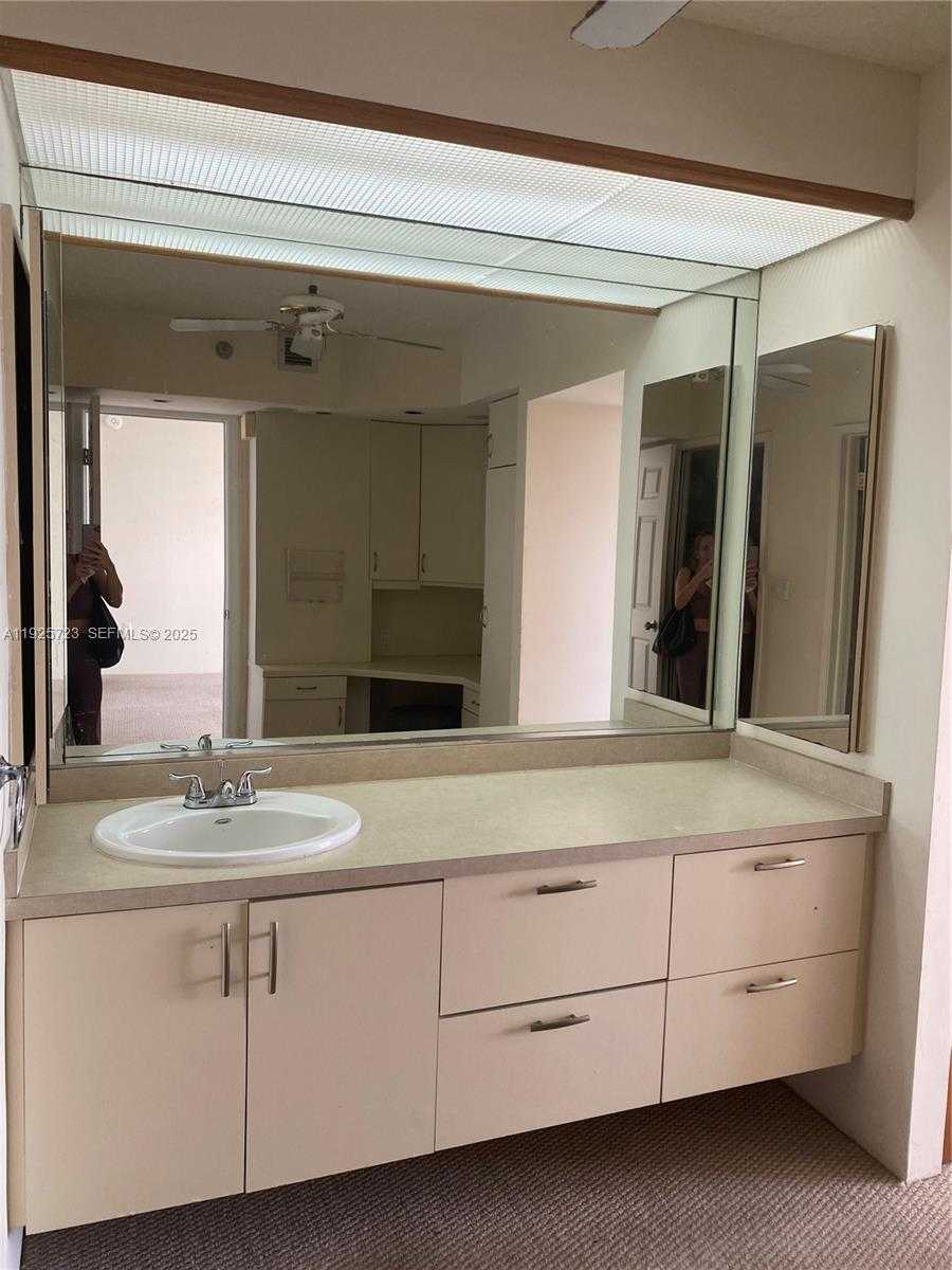 Small Image of 20515 EAST COUNTRY CLUB DR #1044, Aventura Number 12