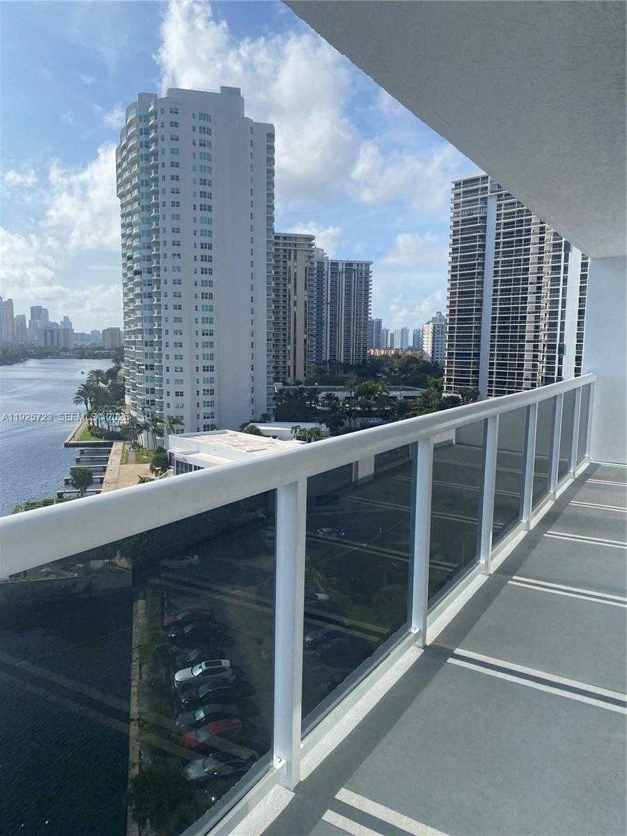 Small Image of 20515 EAST COUNTRY CLUB DR #1044, Aventura Number 2