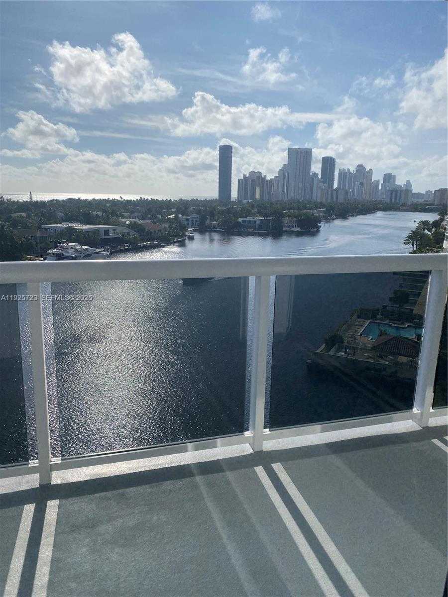 Small Image of 20515 EAST COUNTRY CLUB DR #1044, Aventura Number 4