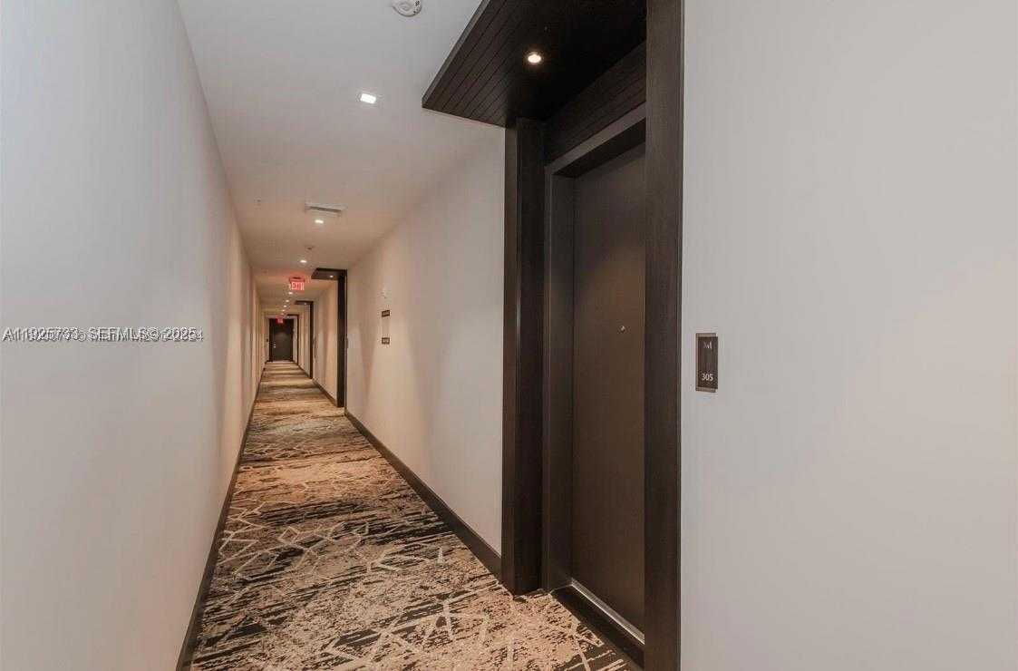 Imagen de Pequeño Objeto