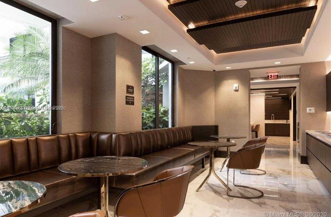 Imagen de Pequeño Objeto