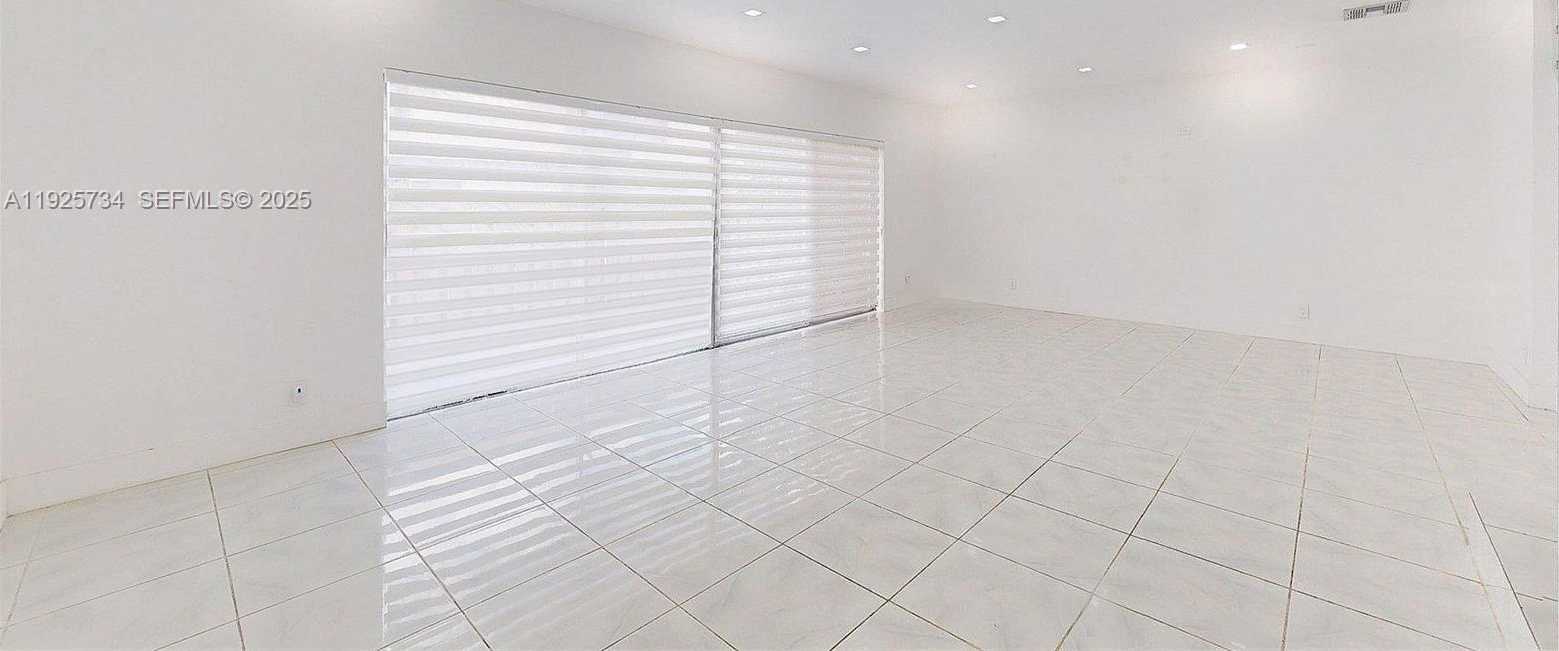 Small Image of 8212 NORTH WEST 8TH PL #2, Plantation Number 12