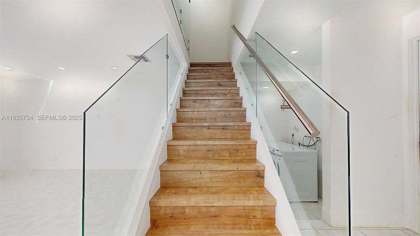 Small Image of 8212 NORTH WEST 8TH PL #2, Plantation Number 15