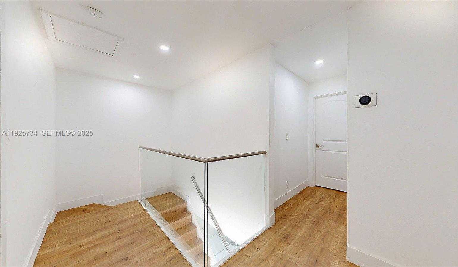 Small Image of 8212 NORTH WEST 8TH PL #2, Plantation Number 17