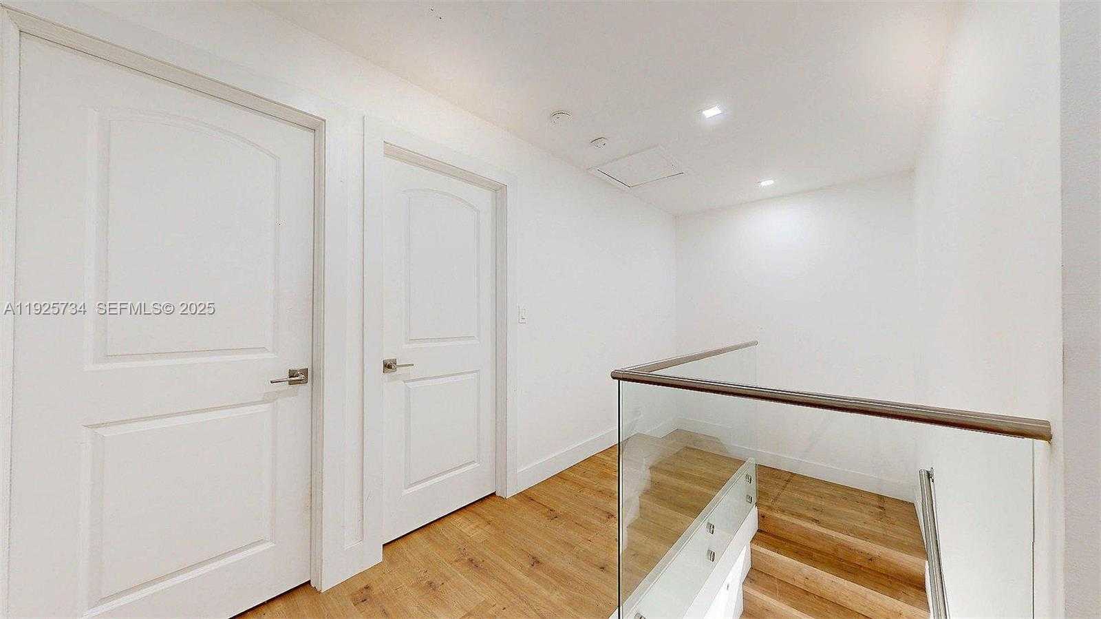 Small Image of 8212 NORTH WEST 8TH PL #2, Plantation Number 18