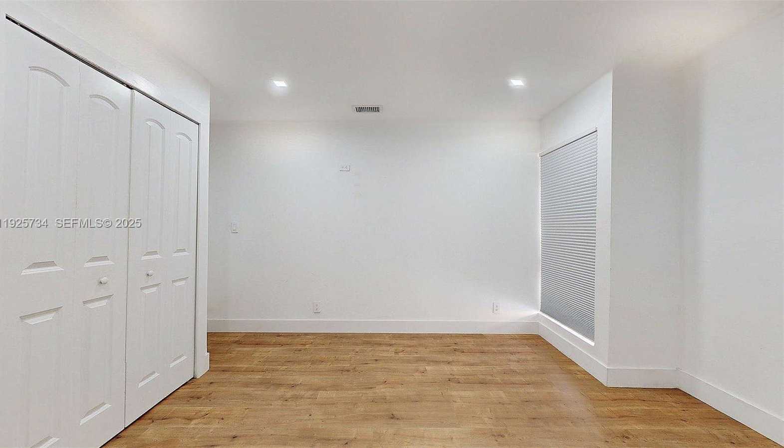 Small Image of 8212 NORTH WEST 8TH PL #2, Plantation Number 33