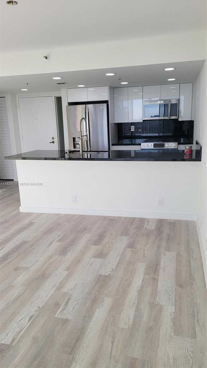 Small Image of 7601 EAST TREASURE DR #2103, North Bay Village Number 13