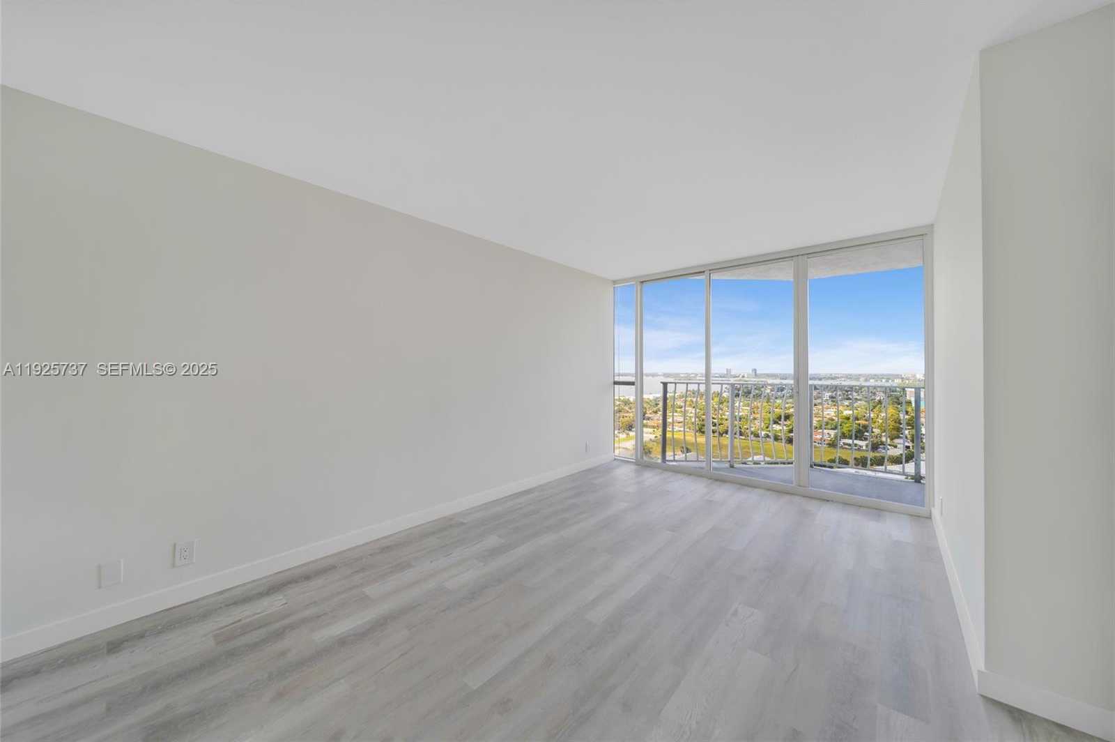 Small Image of 7601 EAST TREASURE DR #2103, North Bay Village Number 33