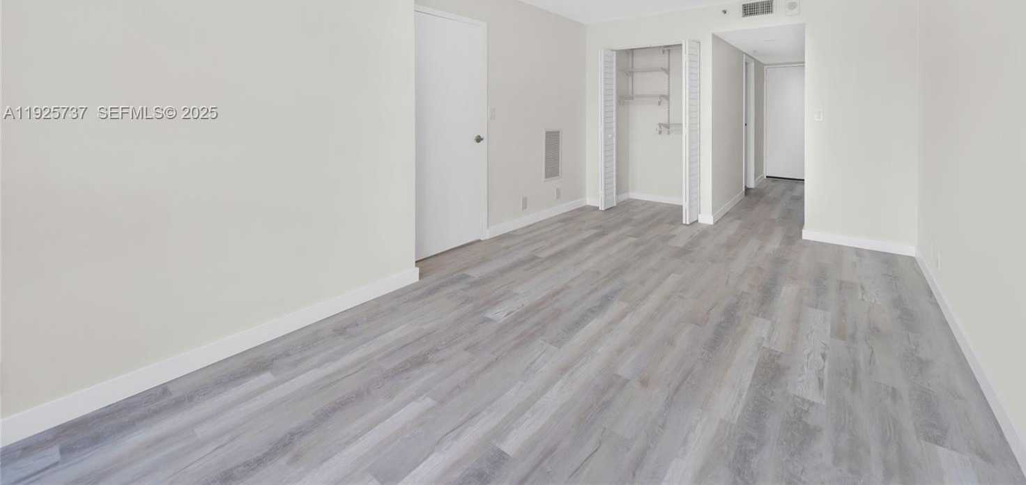 Small Image of 7601 EAST TREASURE DR #2103, North Bay Village Number 36