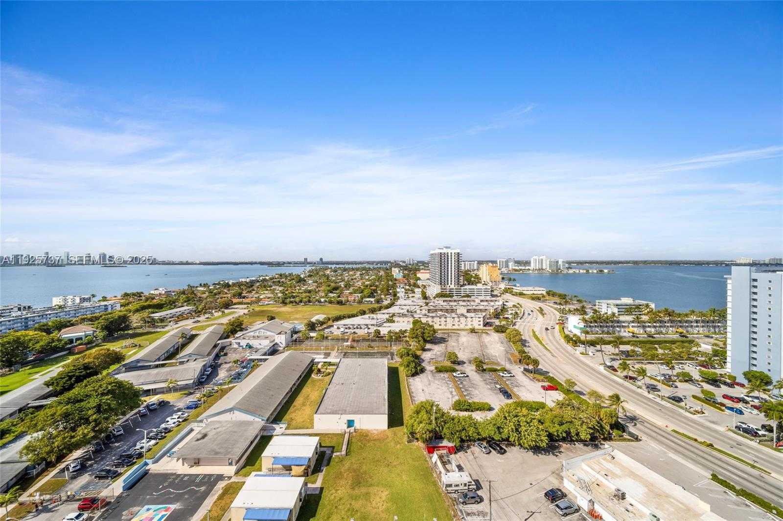 Small Image of 7601 EAST TREASURE DR #2103, North Bay Village Number 41