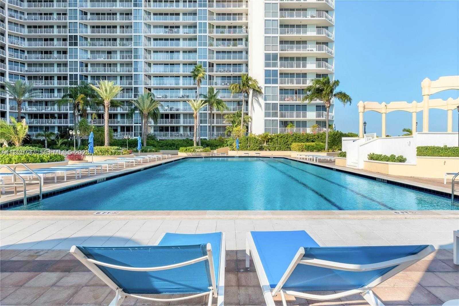 Small Image of 7601 EAST TREASURE DR #2103, North Bay Village Number 45