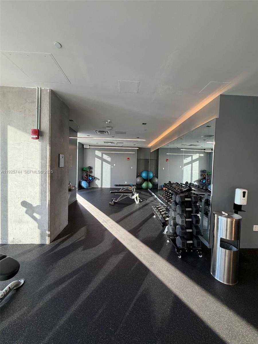 Imagen de Pequeño Objeto