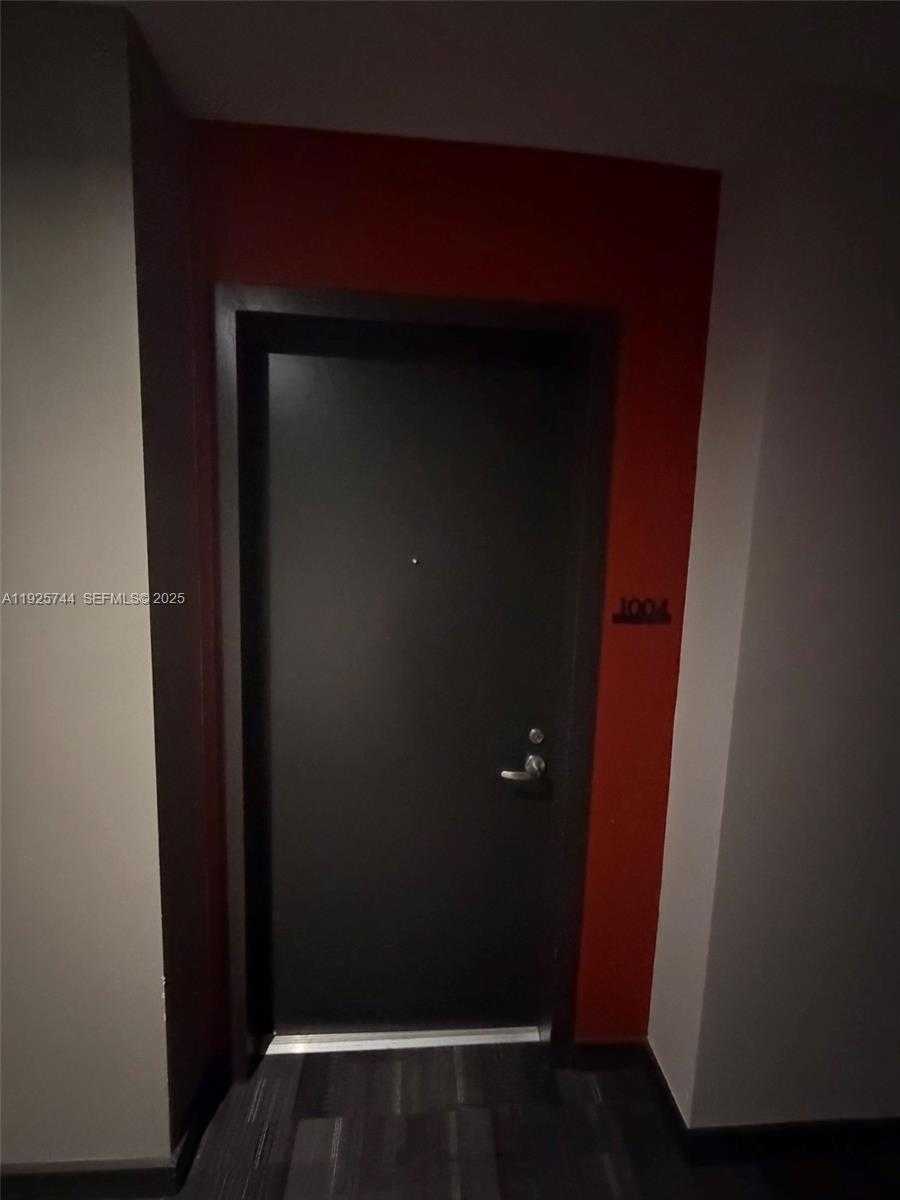 Imagen de Pequeño Objeto