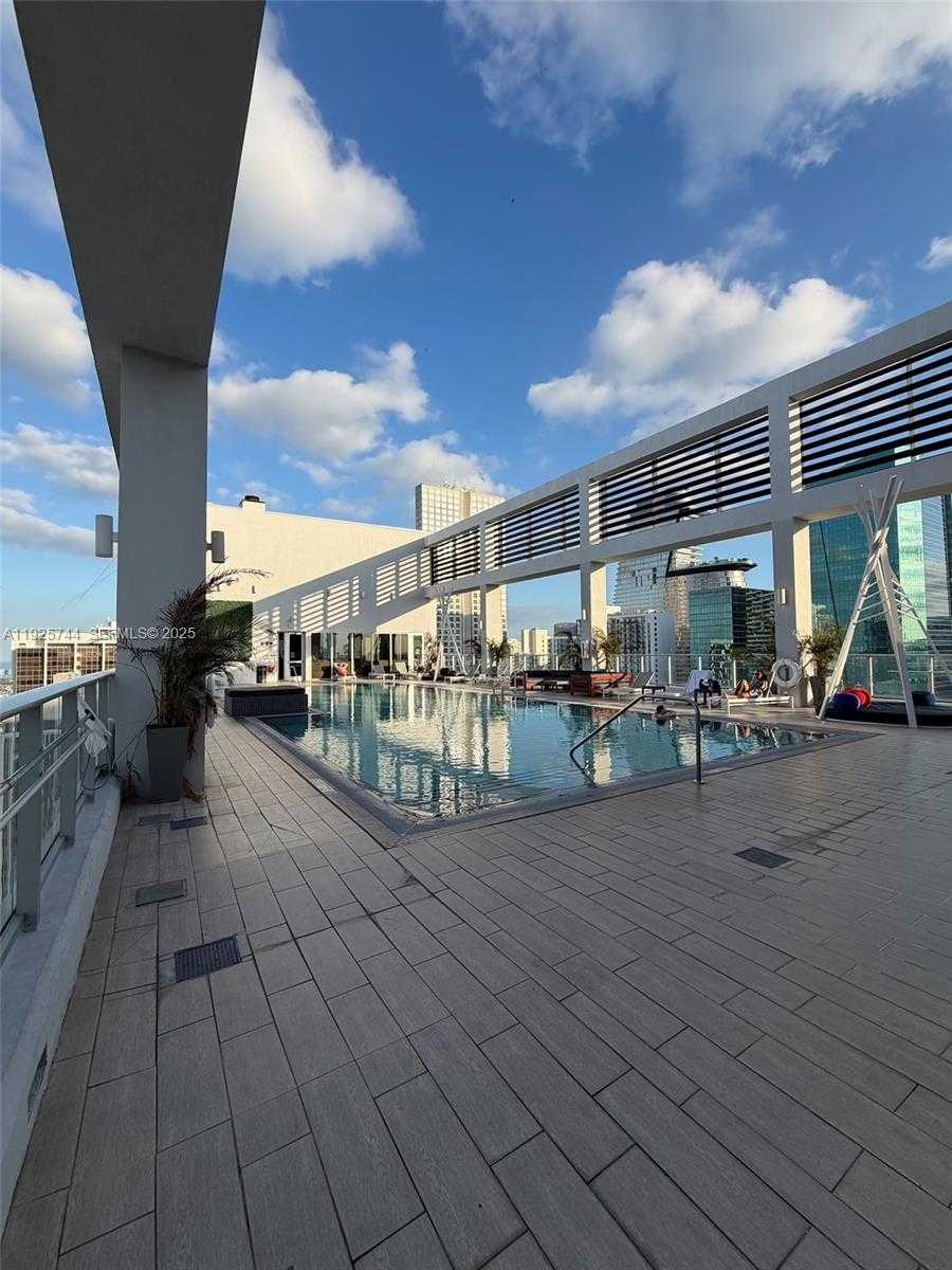 Imagen de Pequeño Objeto