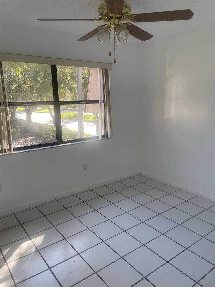 Small Image of 14851 SOUTH WEST 104TH ST #11-21, Miami Number 6