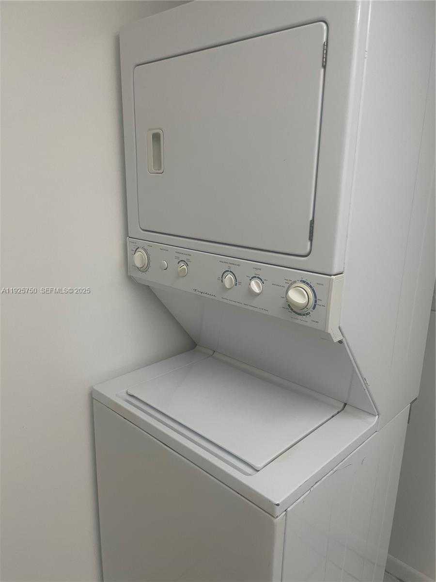 Small Image of 14851 SOUTH WEST 104TH ST #11-21, Miami Number 7